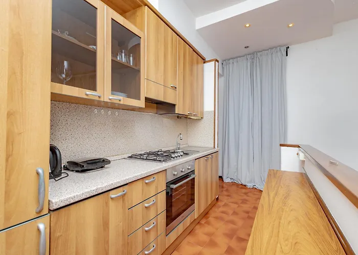 Apartment Q1 Holiday *