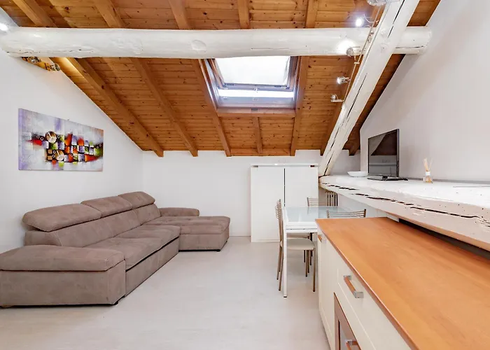 Q1 Holiday Apartment *